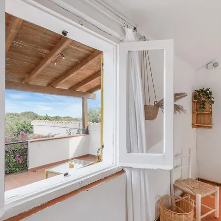 La Scuderia I Unique Beachfront 別荘