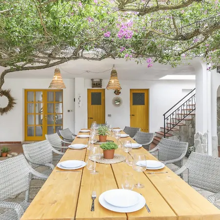 La Scuderia I Unique Beachfront *