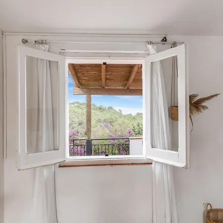 La Scuderia I Unique Beachfront