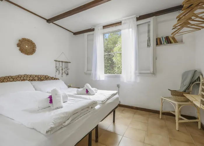 La Scuderia I Unique Beachfront Casa de Férias
